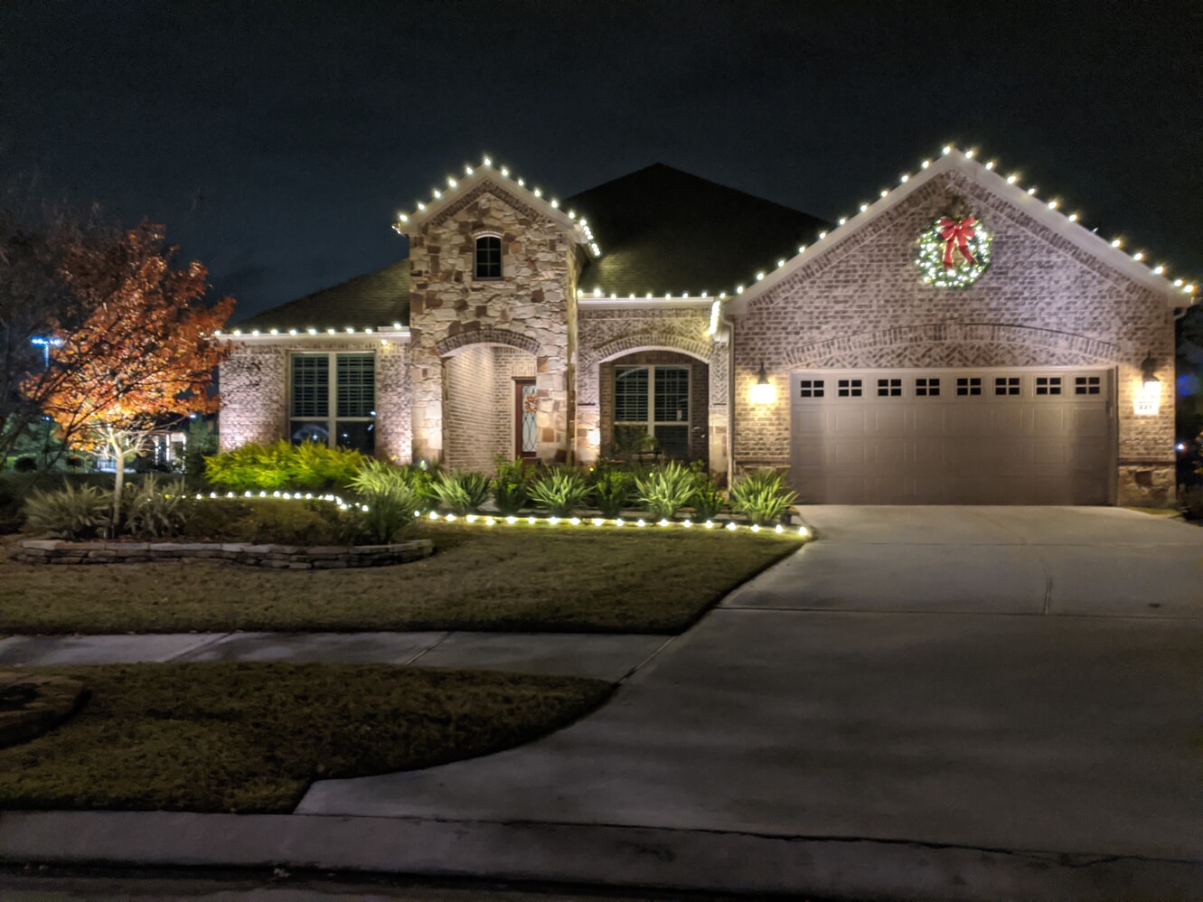 custom outdoor lighting